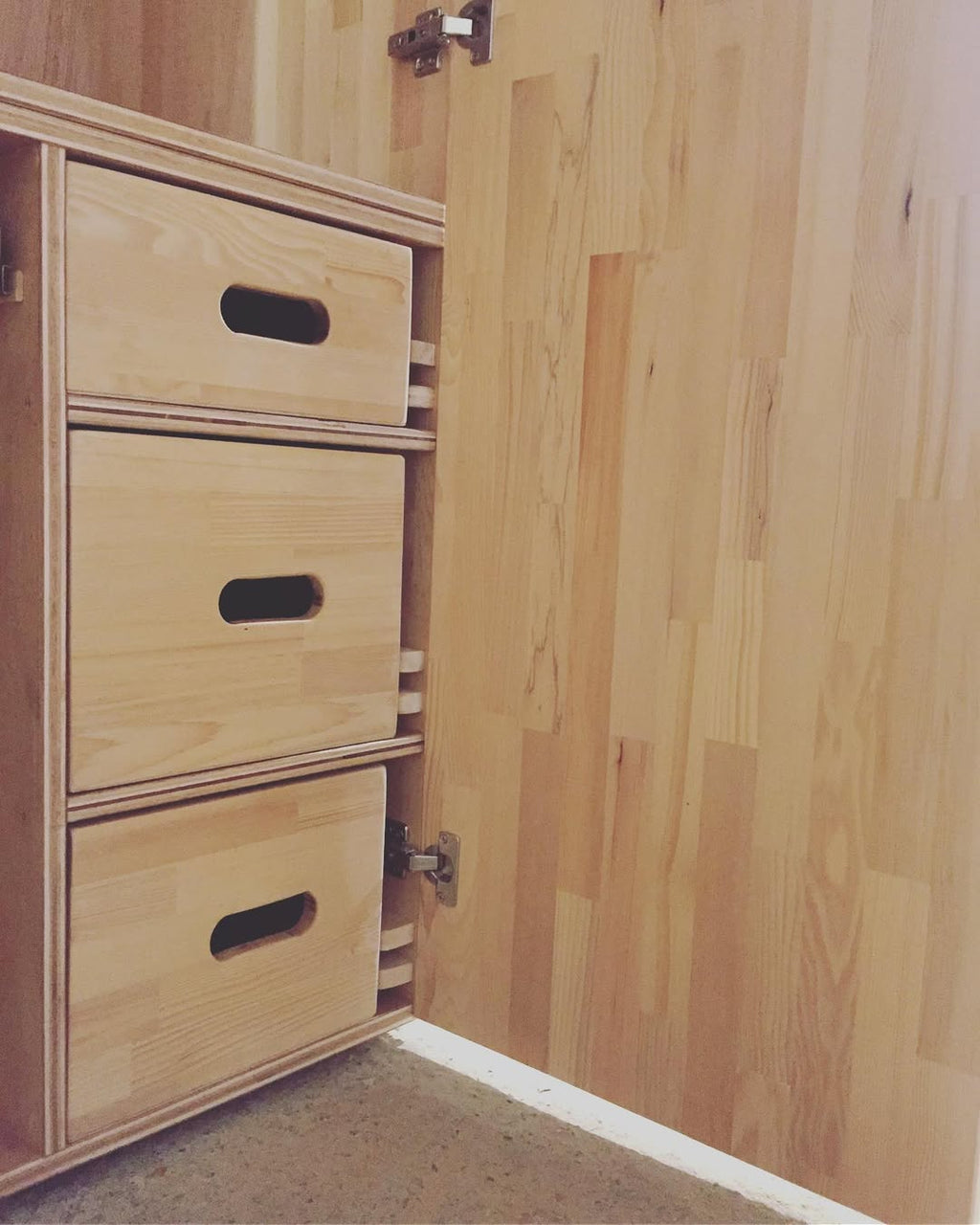 Wardrobe | 衣櫥收納