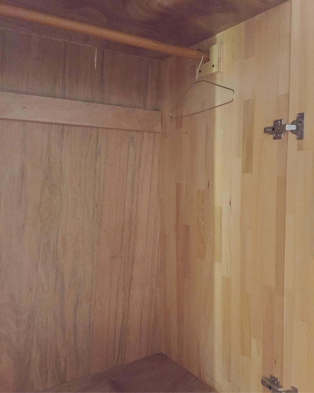 Wardrobe | 衣櫥收納