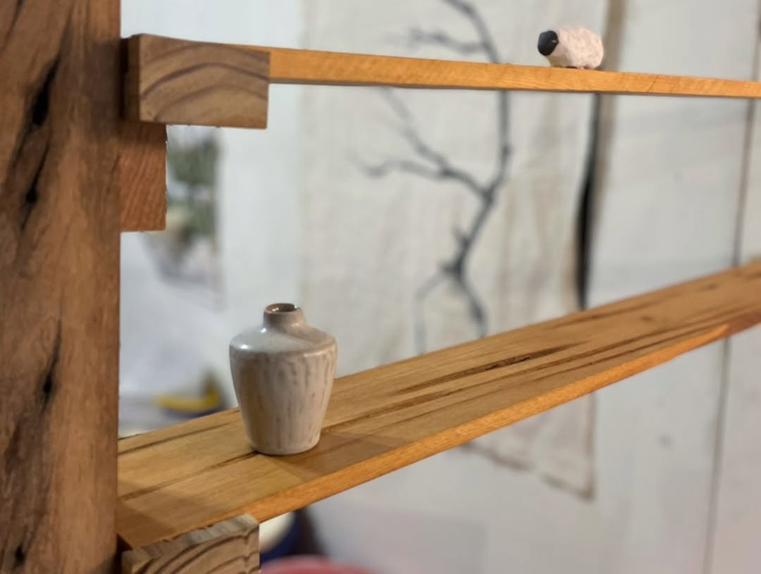 Table｜陶藝工作室的桌子